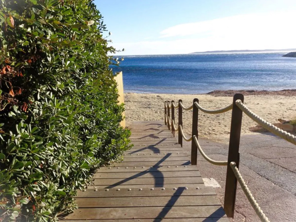 Beach & Waterfront