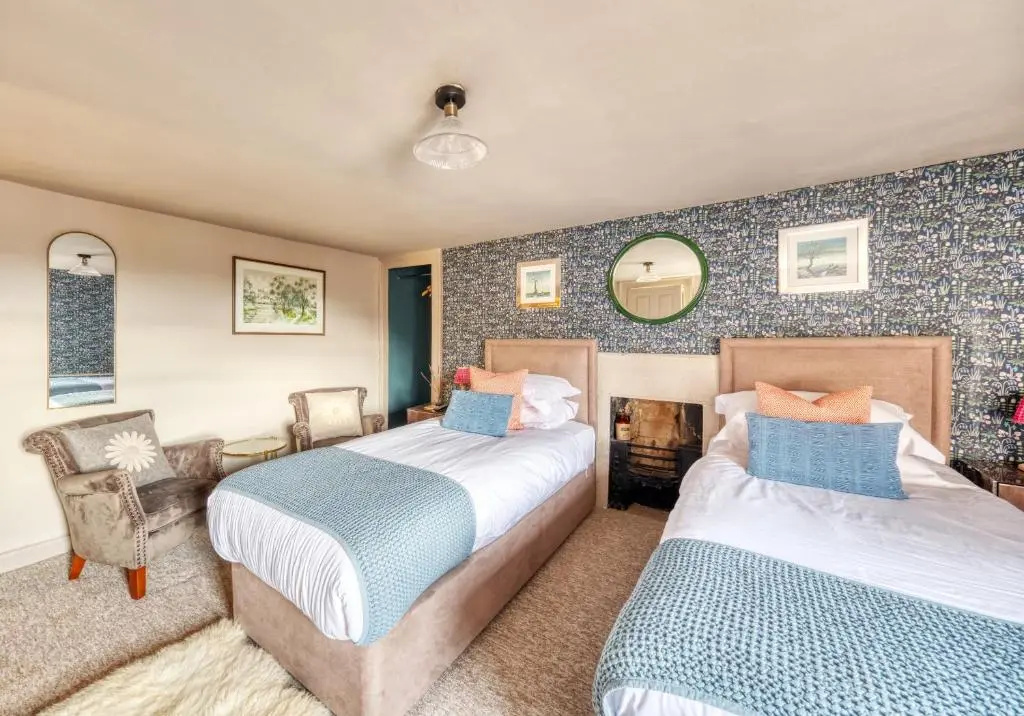 Standard Double room with view (full double bed)