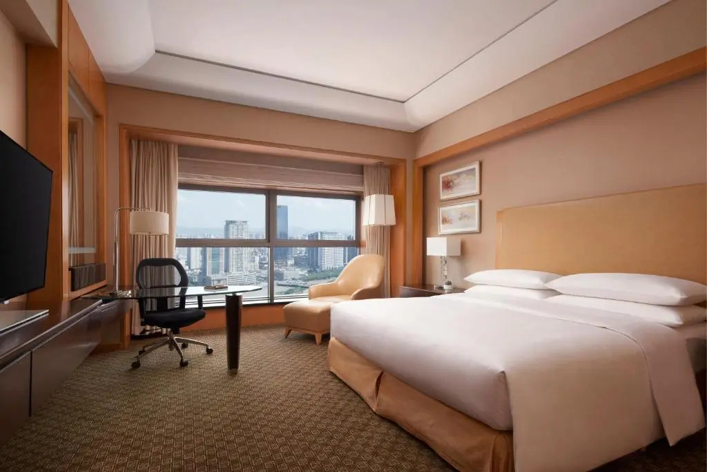 Deluxe Double room (full double bed)