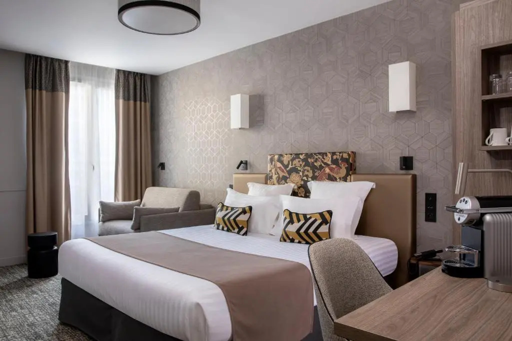 Superior Double room (full double bed)