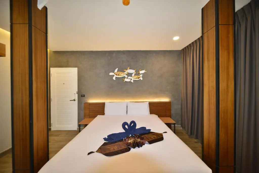 Deluxe Double room with sea view (full double bed)