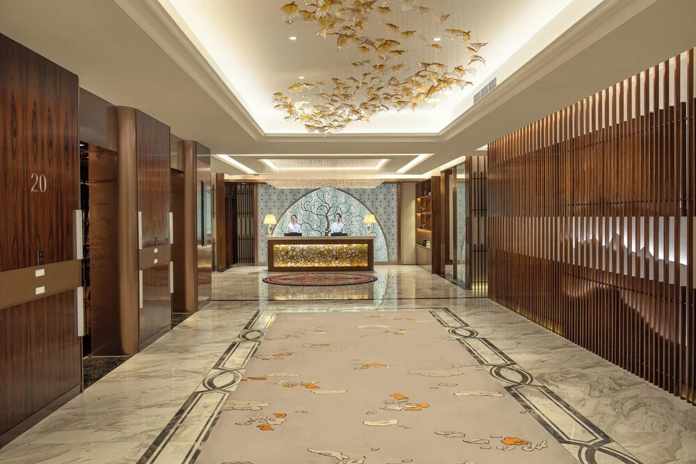 Lobby & Reception
