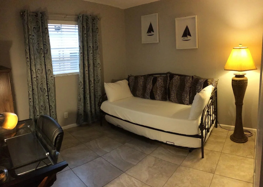 The Tropical Oasis Condos - Général