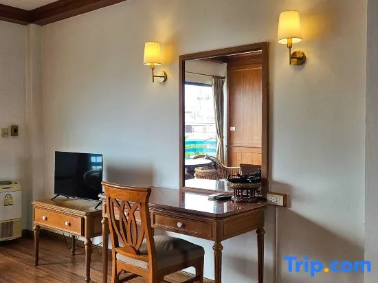 Двухместный номер Deluxe двуспальная кровать в Sirin Hotel Hua Hin