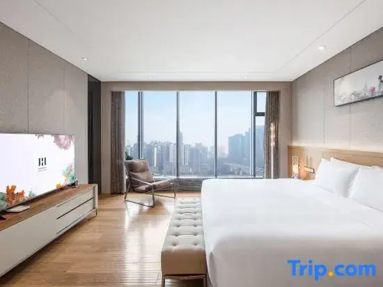 Luxury Suite