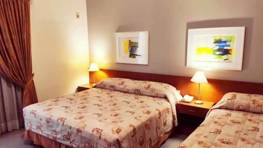 Hotel Metrópolis - Chambres