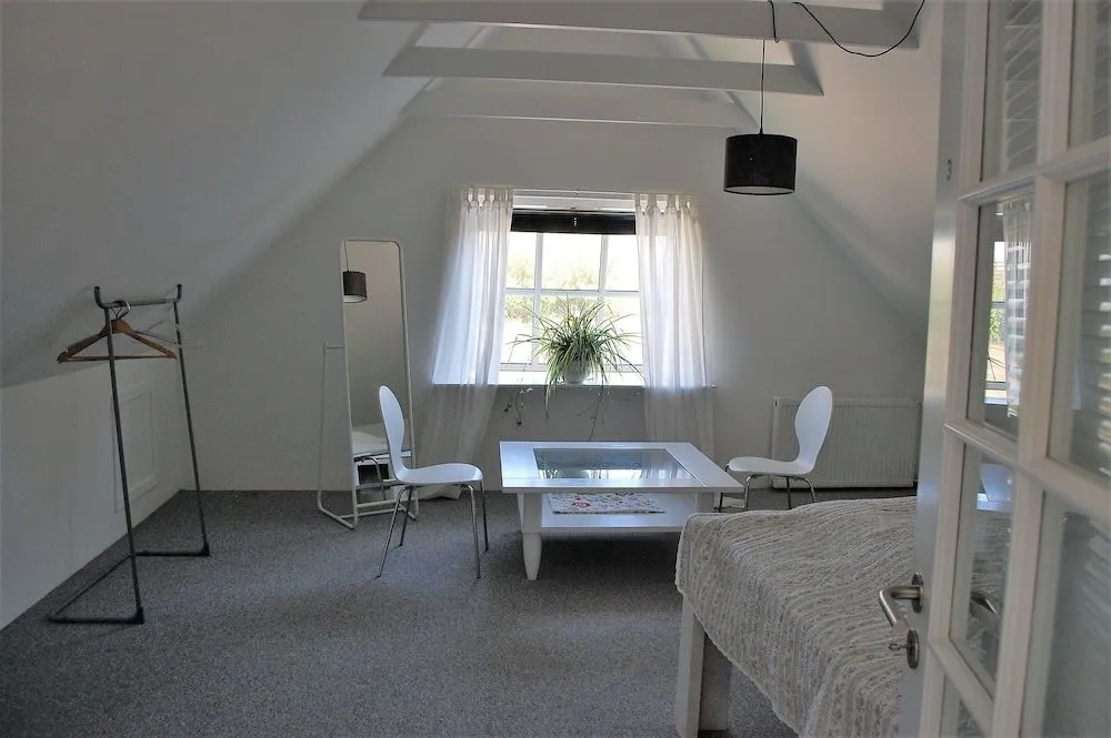 Fredensborg Guesthouse IvS