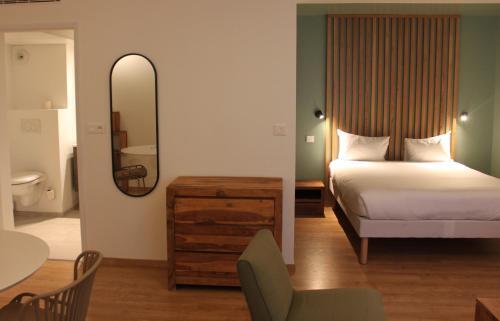 gallery_image_hidden_15