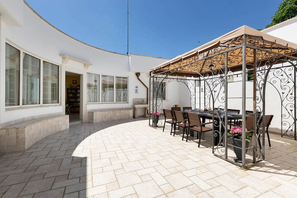 1916 Villa Virgilia by Perle di Puglia