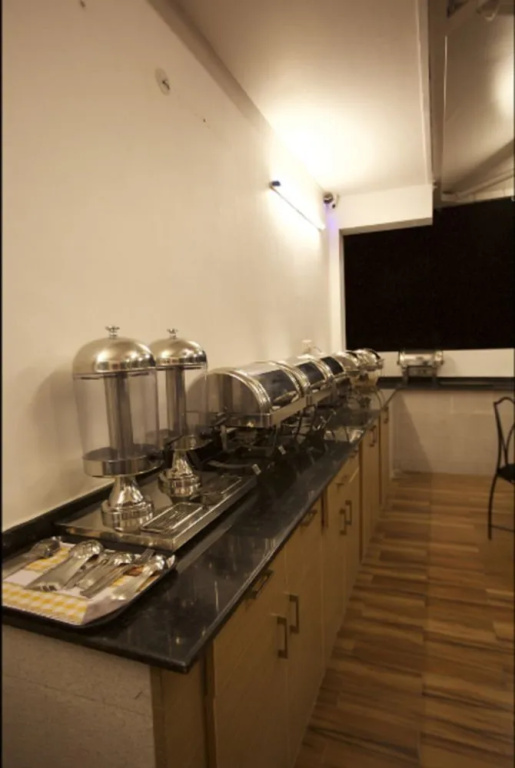 FabHotel Grand Savoury Suites - Général