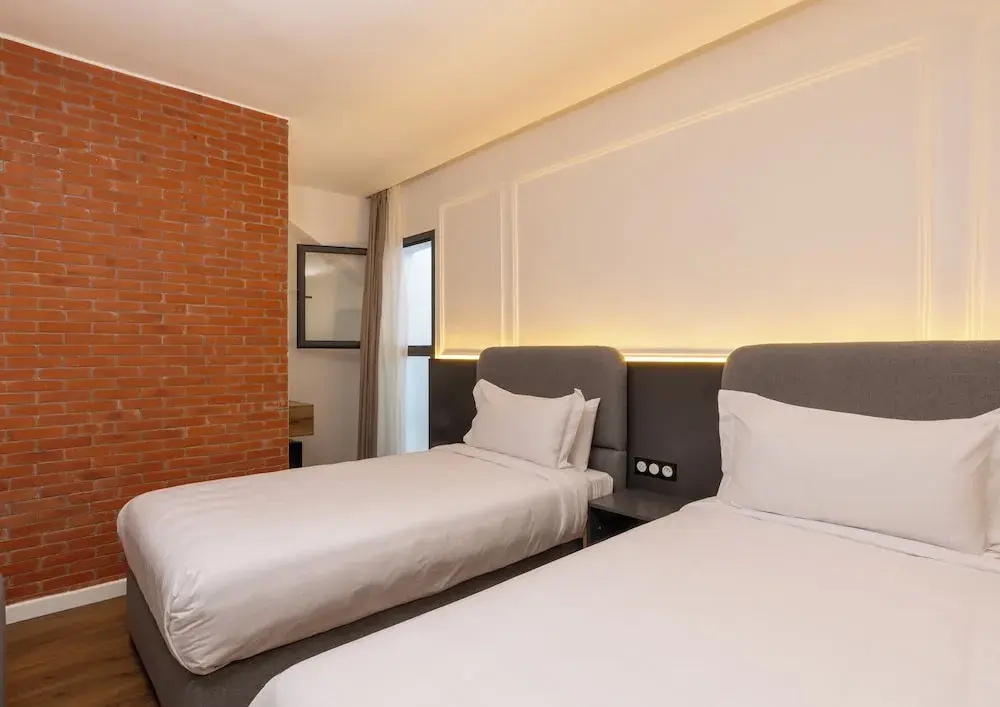 Standard Double room (full double bed)