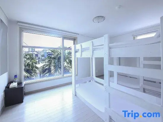 Bed in Dorm (male dorm)