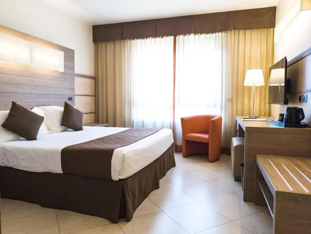 Superior Double room (full double bed)