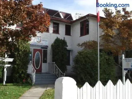 HI-Penticton Hostel
