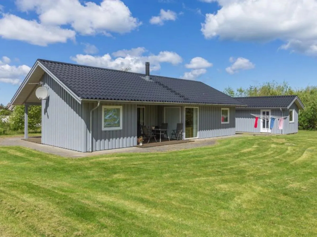 "Abelone" - 150m from the sea in NE Jutland