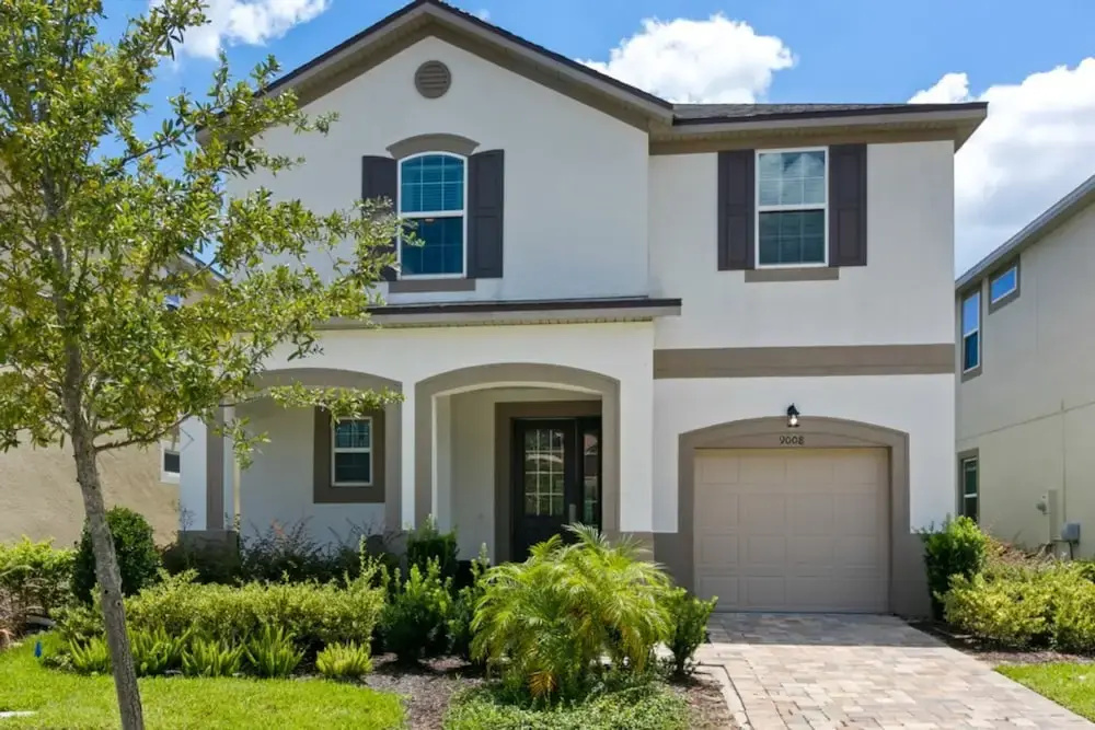 Incredible Resort 4 bed Pool Spa Home