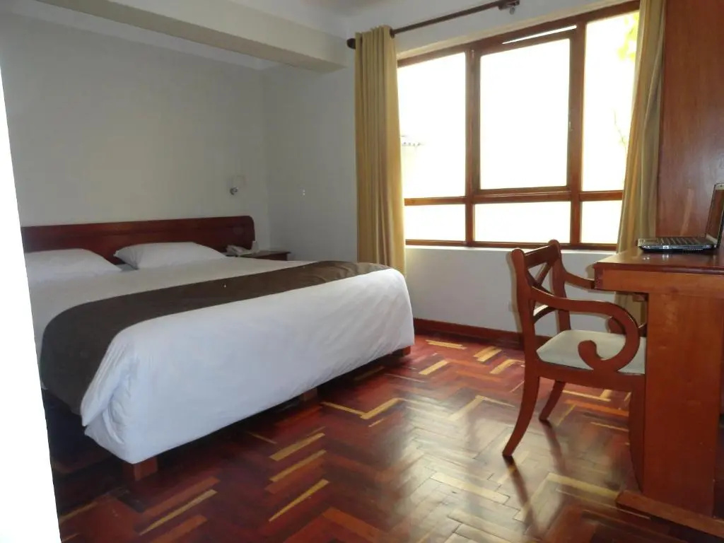 Emperador Plaza - Chambres