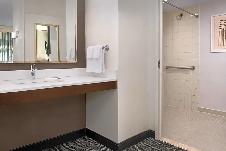 Courtyard by Marriott Jacksonville Flagler Center - Chambres