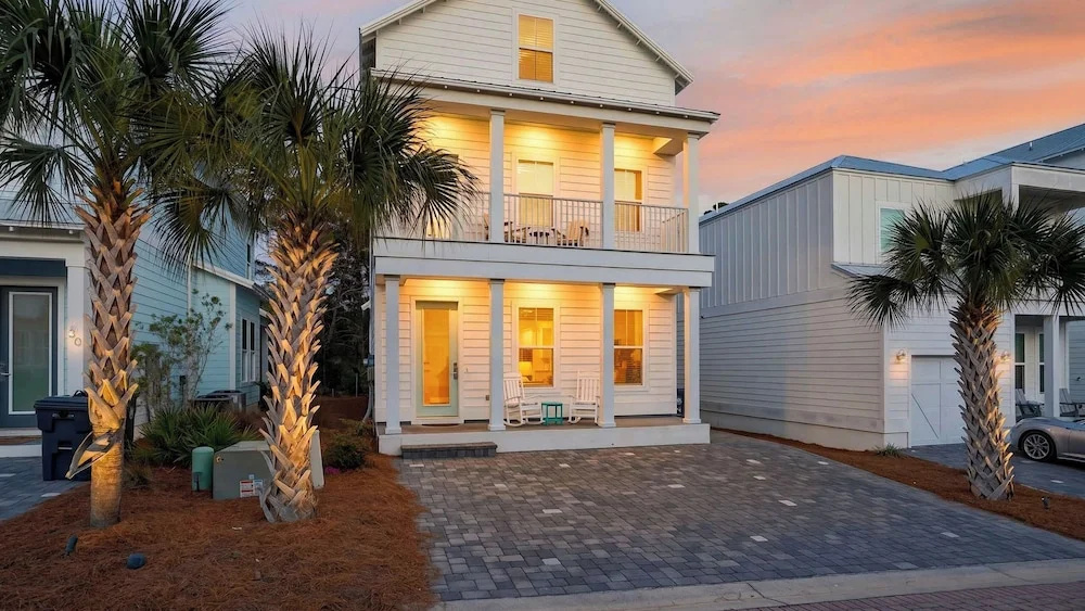 Southern Dreams on 30A by Avantstay Pool + Outdoor Lounge + Golf Cart Access Minutes to the Beach
