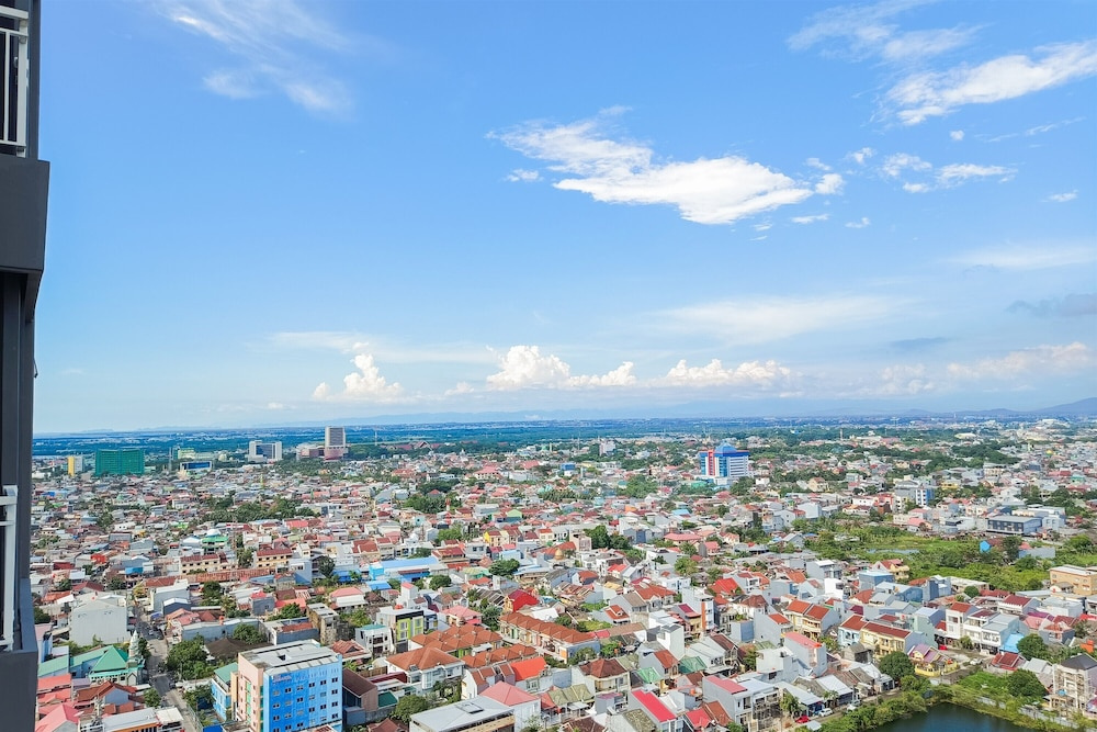 Comfort Stay Studio At Vida View Makassar Apartment
