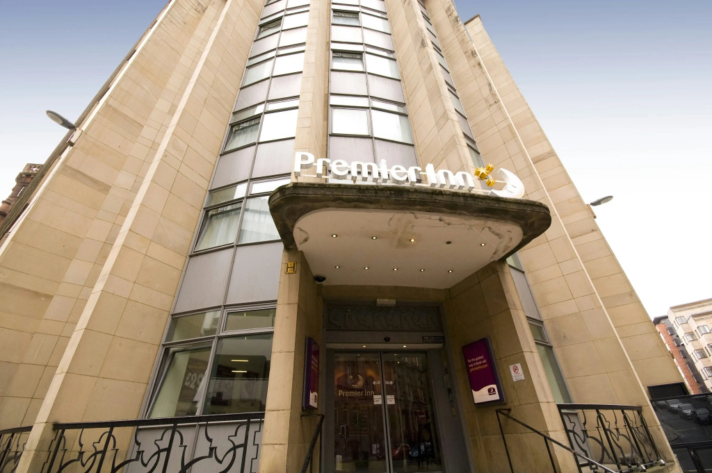 Premier Inn Glasgow City - George Square