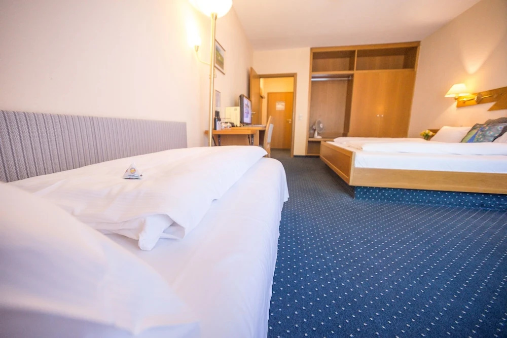 Hotel Pfauen - Chambres