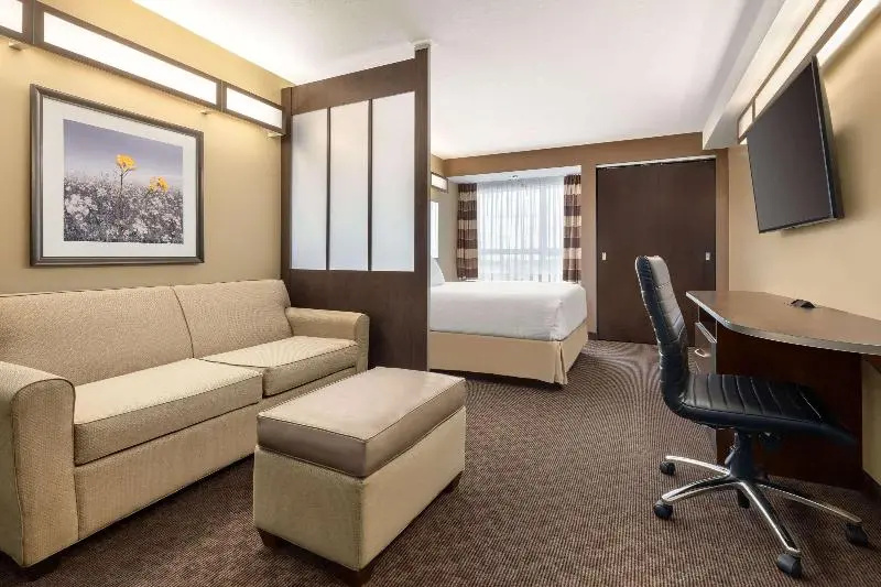 Microtel Inn & Suites by Wyndham Estevan - Chambres