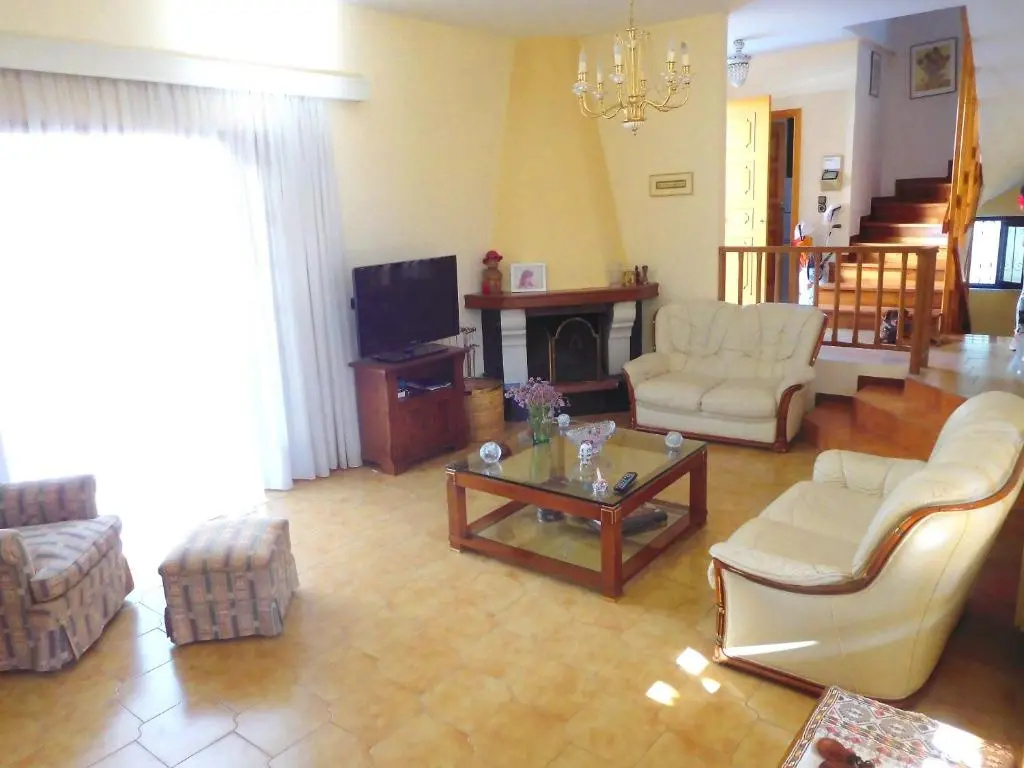 Kavouri beach house just 6 minutes walk to Kavouri beach