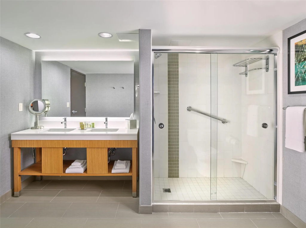 1 Bedroom Suite