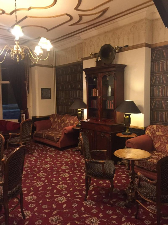 Regency Hotel - Général