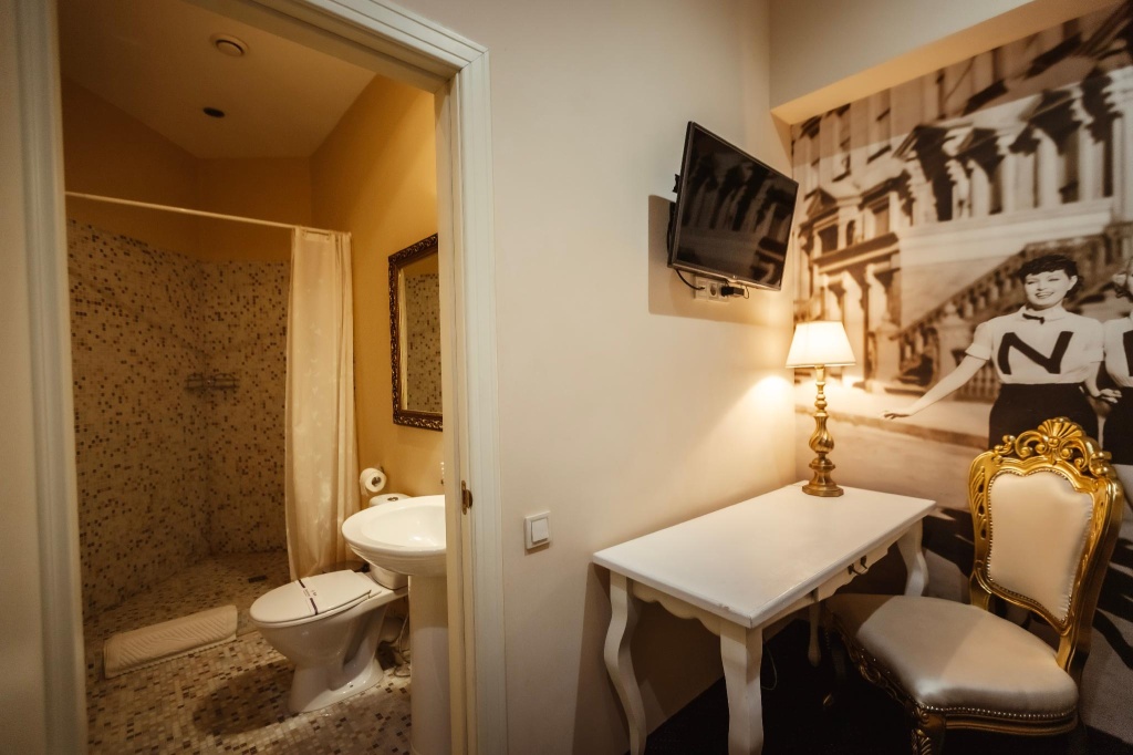 Royal Hotel De Paris - Chambres