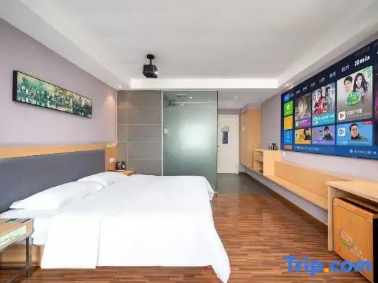 Standard room with river view