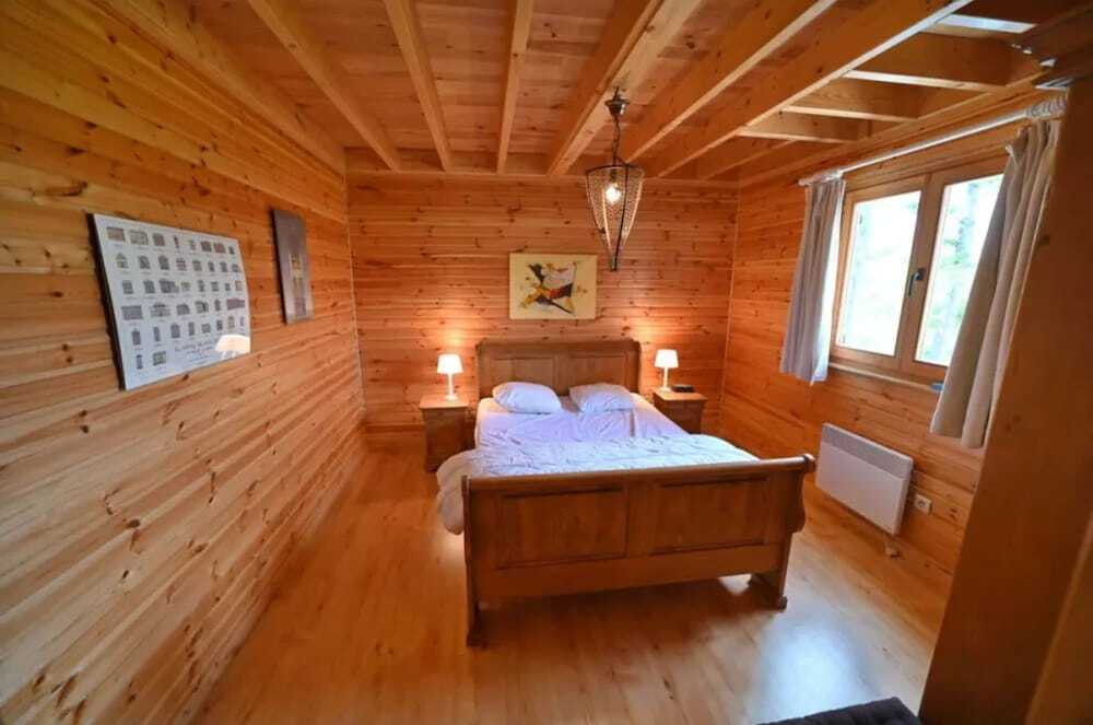 Pleasant Detached Chalet With Sauna Near Durbuy