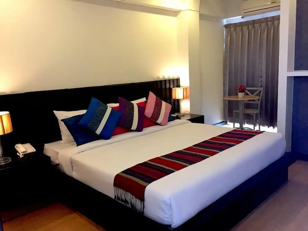Deluxe Double room with balcony (full double bed)