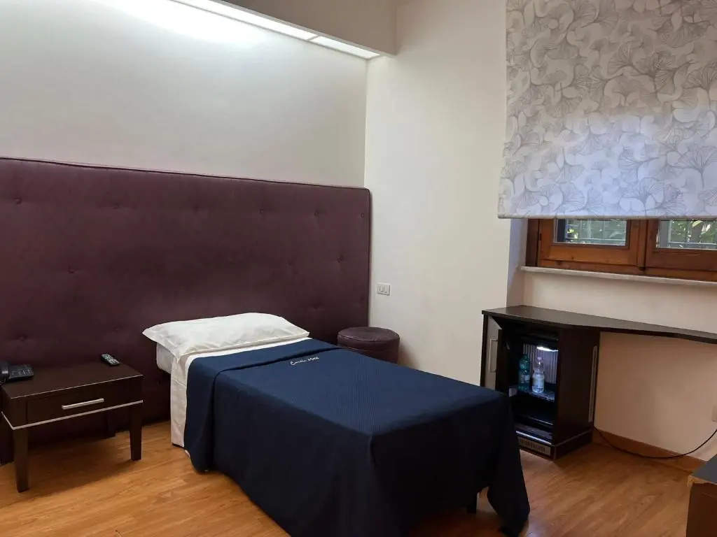 Economy room