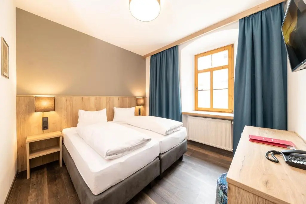 Comfort Double room (full double bed)