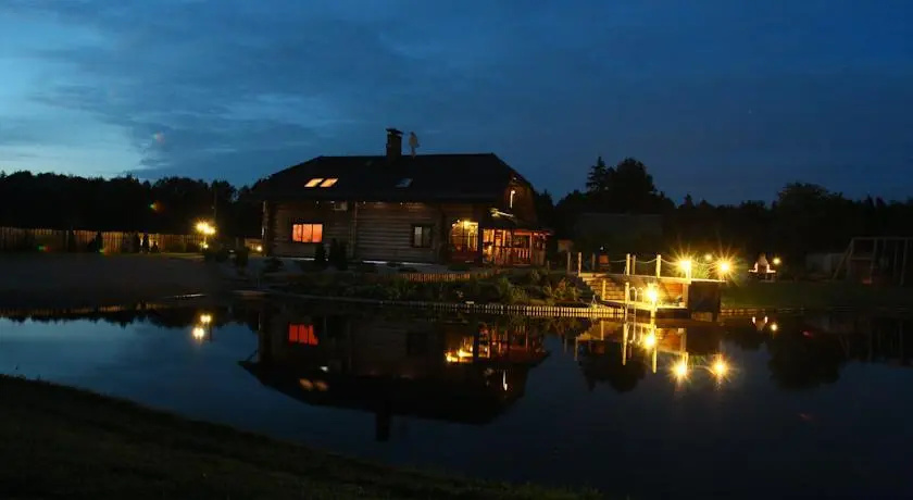 Woodvilla