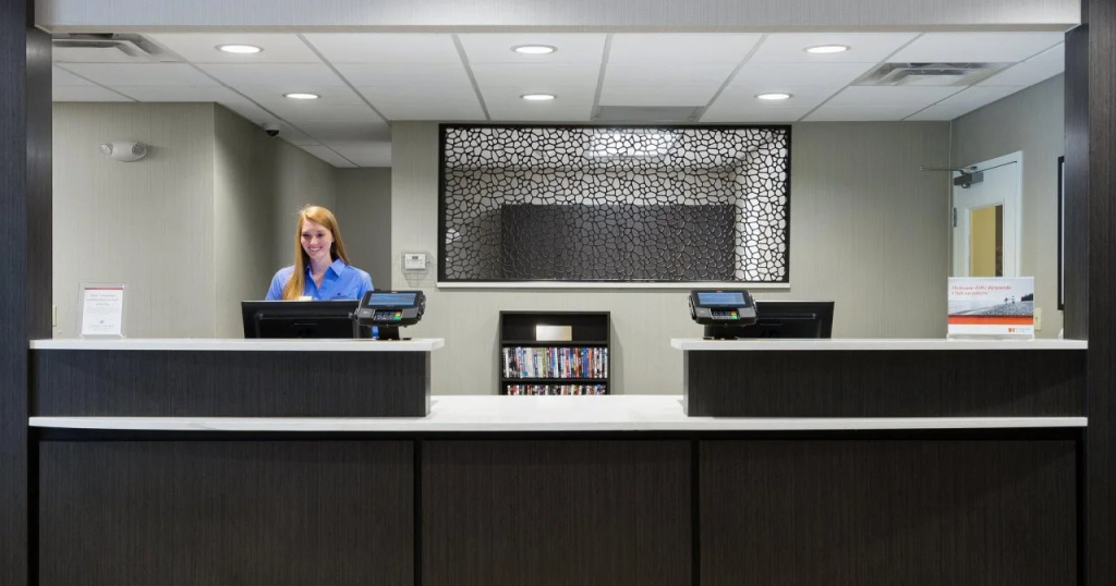 Lobby & Reception