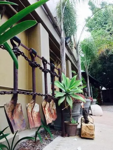 Olive Leaves Guest House