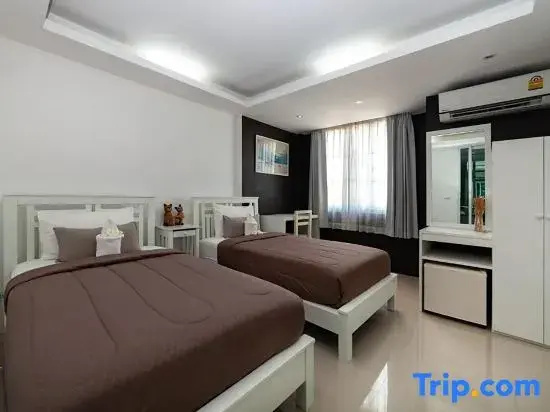 Deluxe Double room (twin beds)