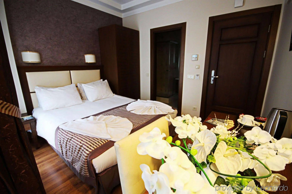 Отель Aristocrat Hotel в Стамбуле