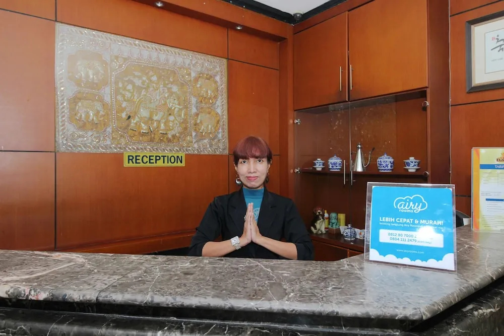 Lobby & Reception