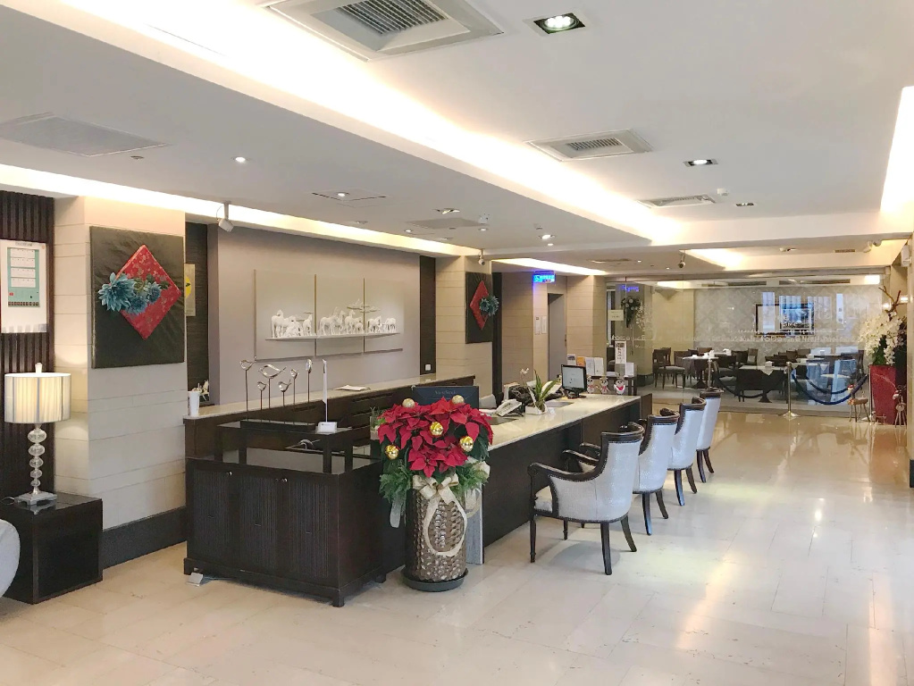 Food & Beverage