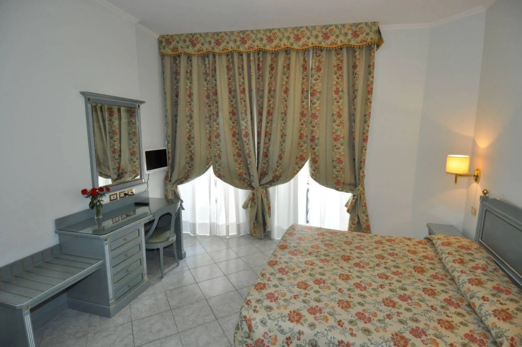 Cavour 30TRE - Hotel Moderno - Général
