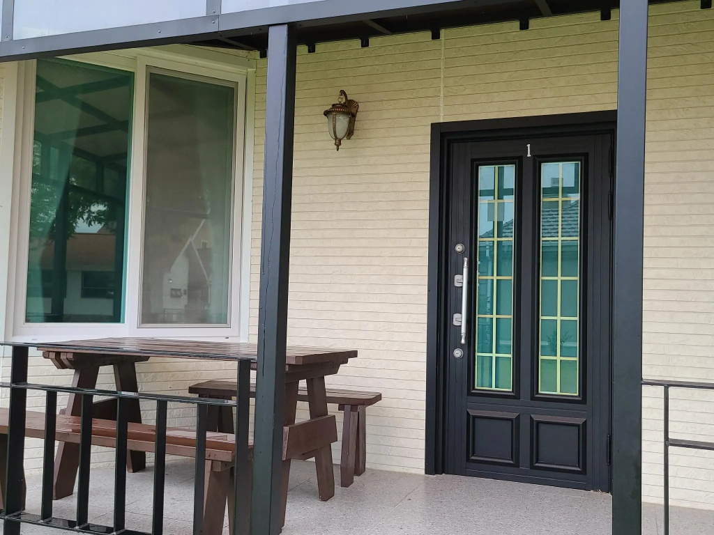 1 Bedroom Cottage