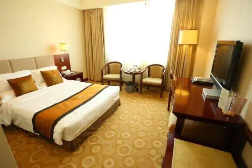 Royal Crown Hotel