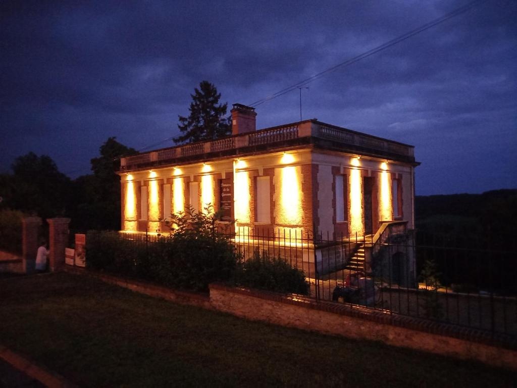 Voir la photo 1 — Demeure de la Garenne