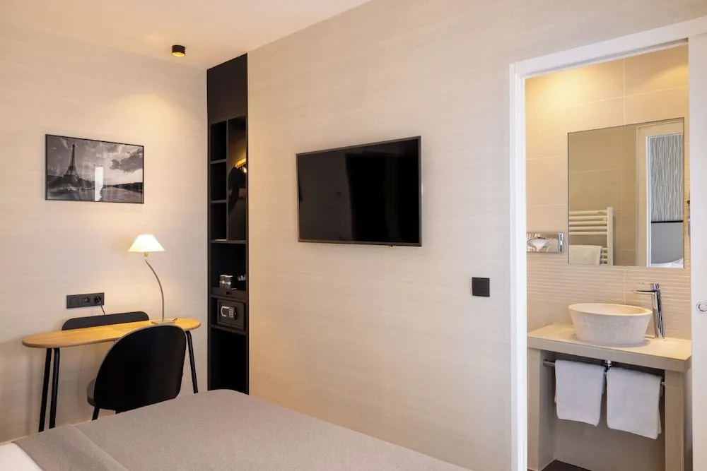 Le 46 Hotel 68