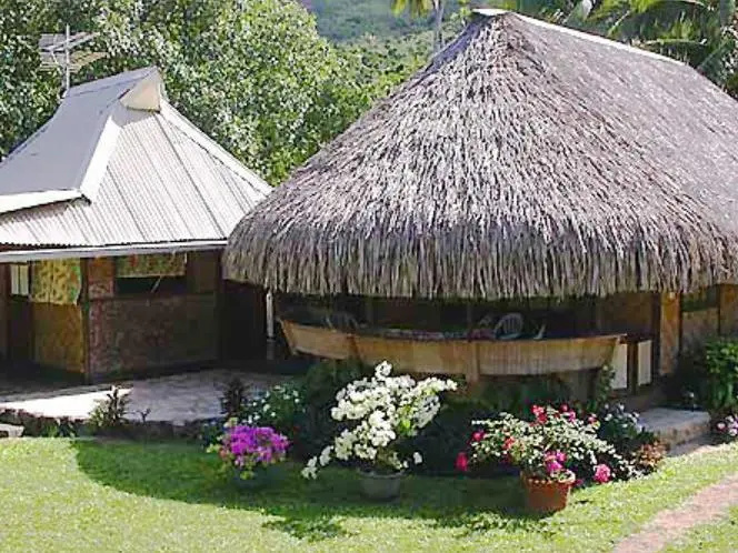2 Bedrooms Bungalow