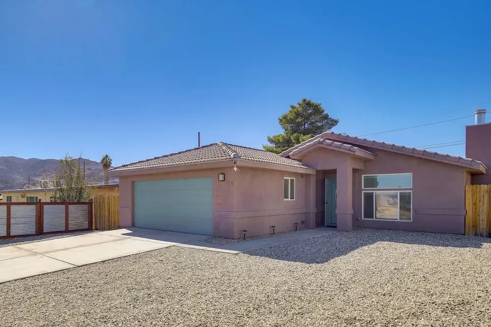 Family Home, 7 Mi to Joshua Tree National Park!